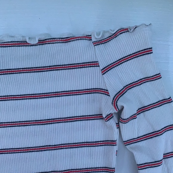 Cropped Off the Shoulder Long Sleeve - Picture 3 of 4